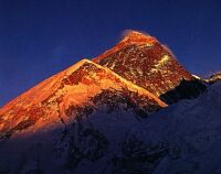 Mount Everest im Abendlicht