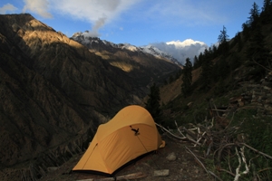 Unser letzter Zeltplatz im Diamirtal mit Blick auf den Nanga Parbat